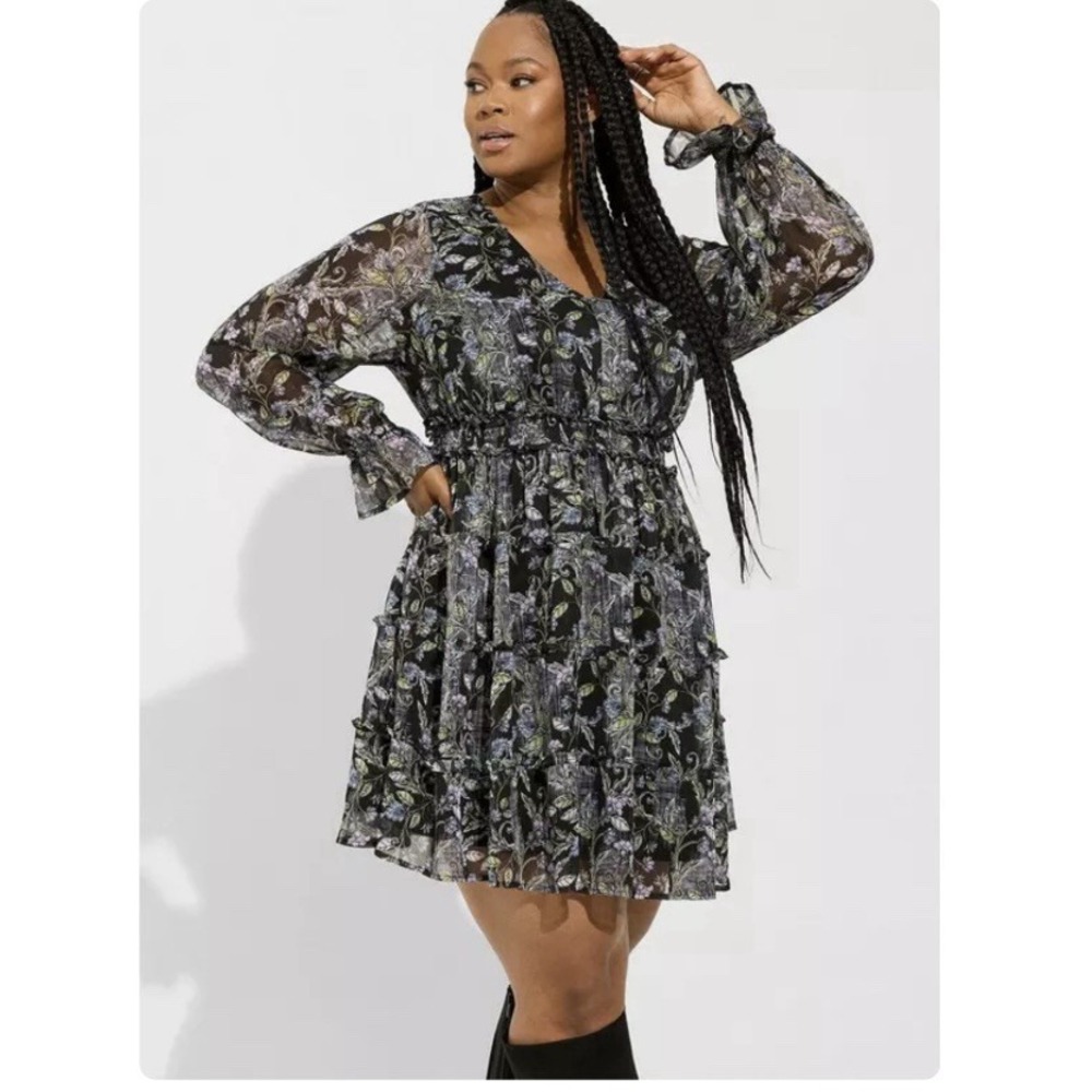Torrid Black Purple Floral Mini Lurex Chiffon Tiered Dress Size 1X‎ Pockets